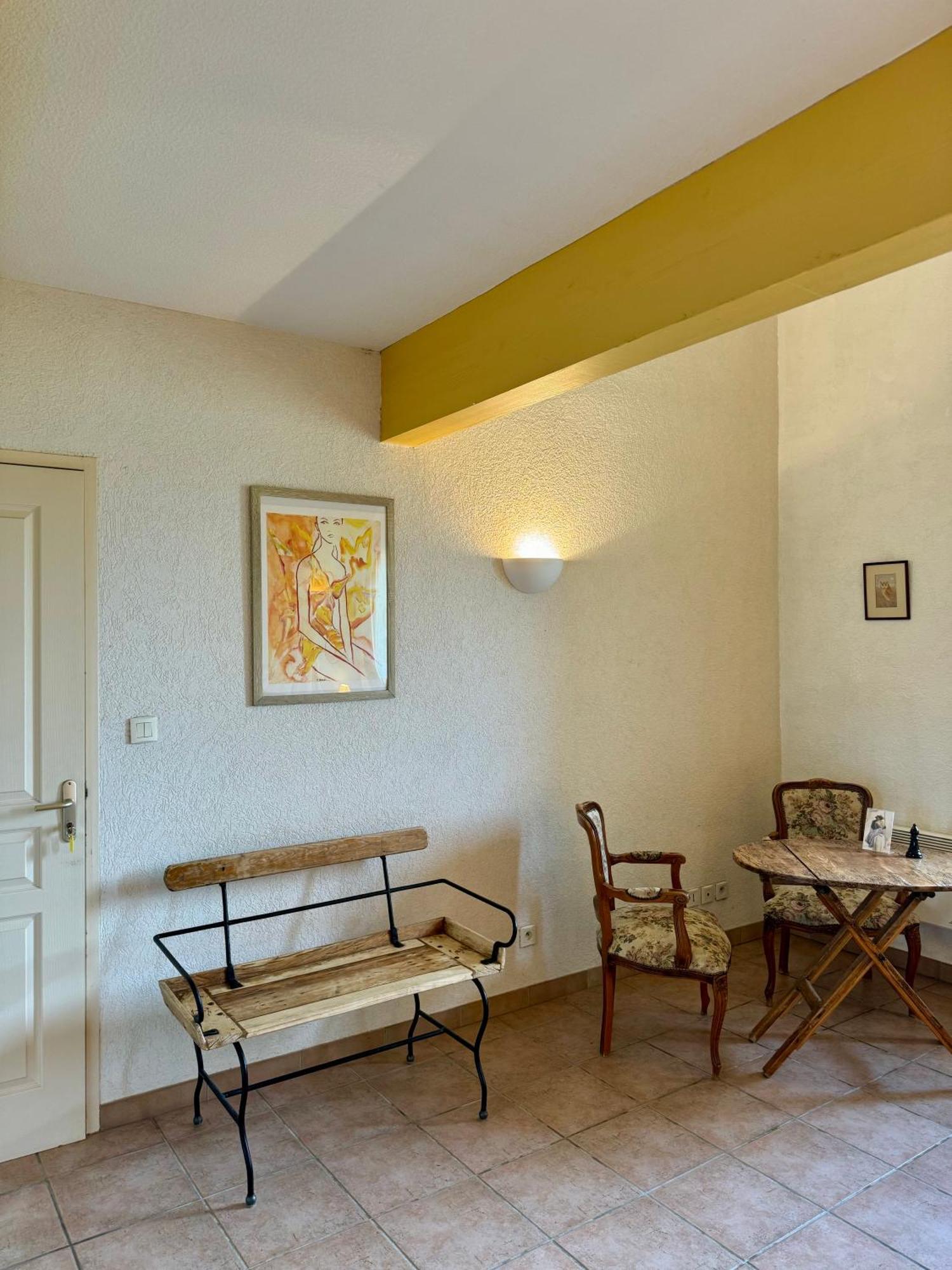 Mas Du Grand Peloux Hotel Port-Saint-Louis-du-Rhone Room photo