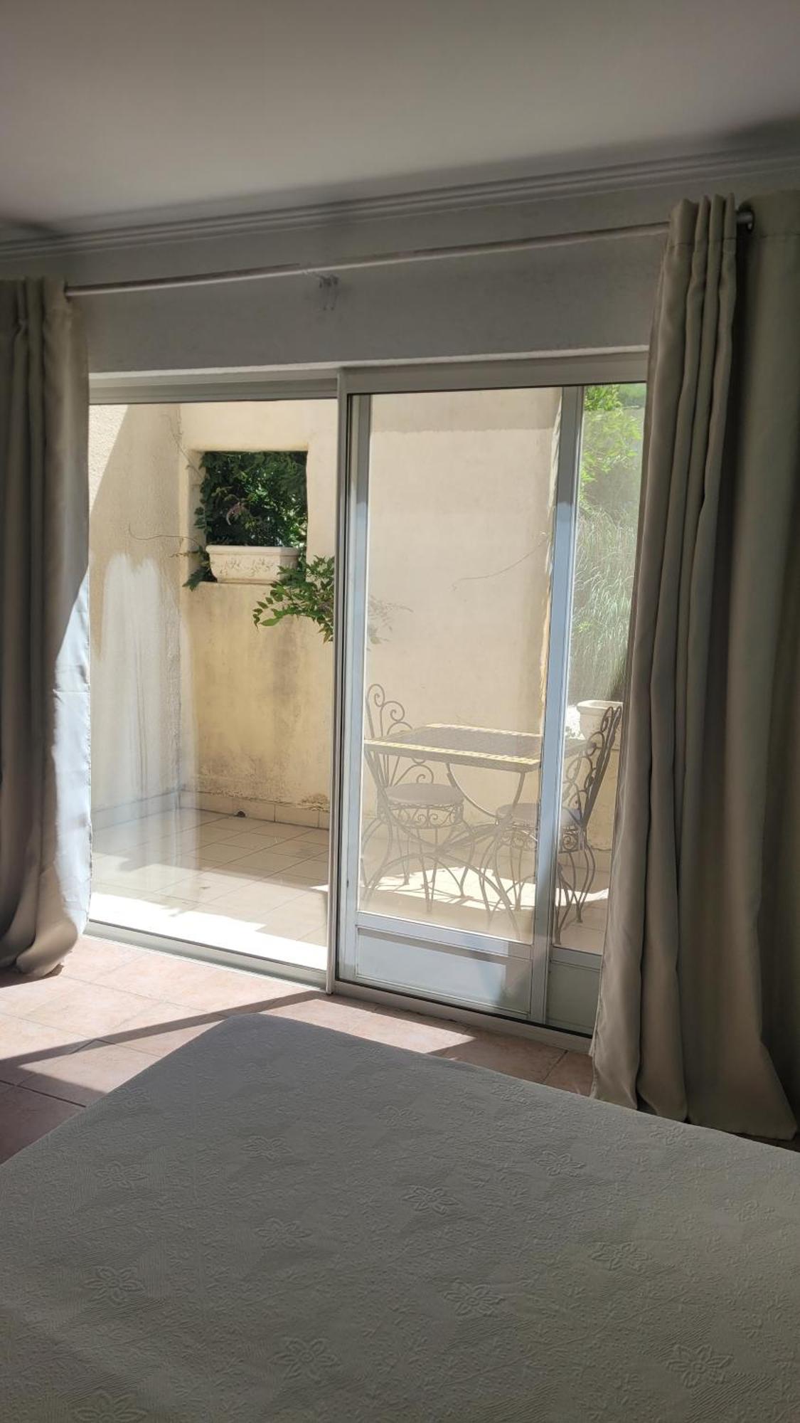 Mas Du Grand Peloux Hotel Port-Saint-Louis-du-Rhone Room photo