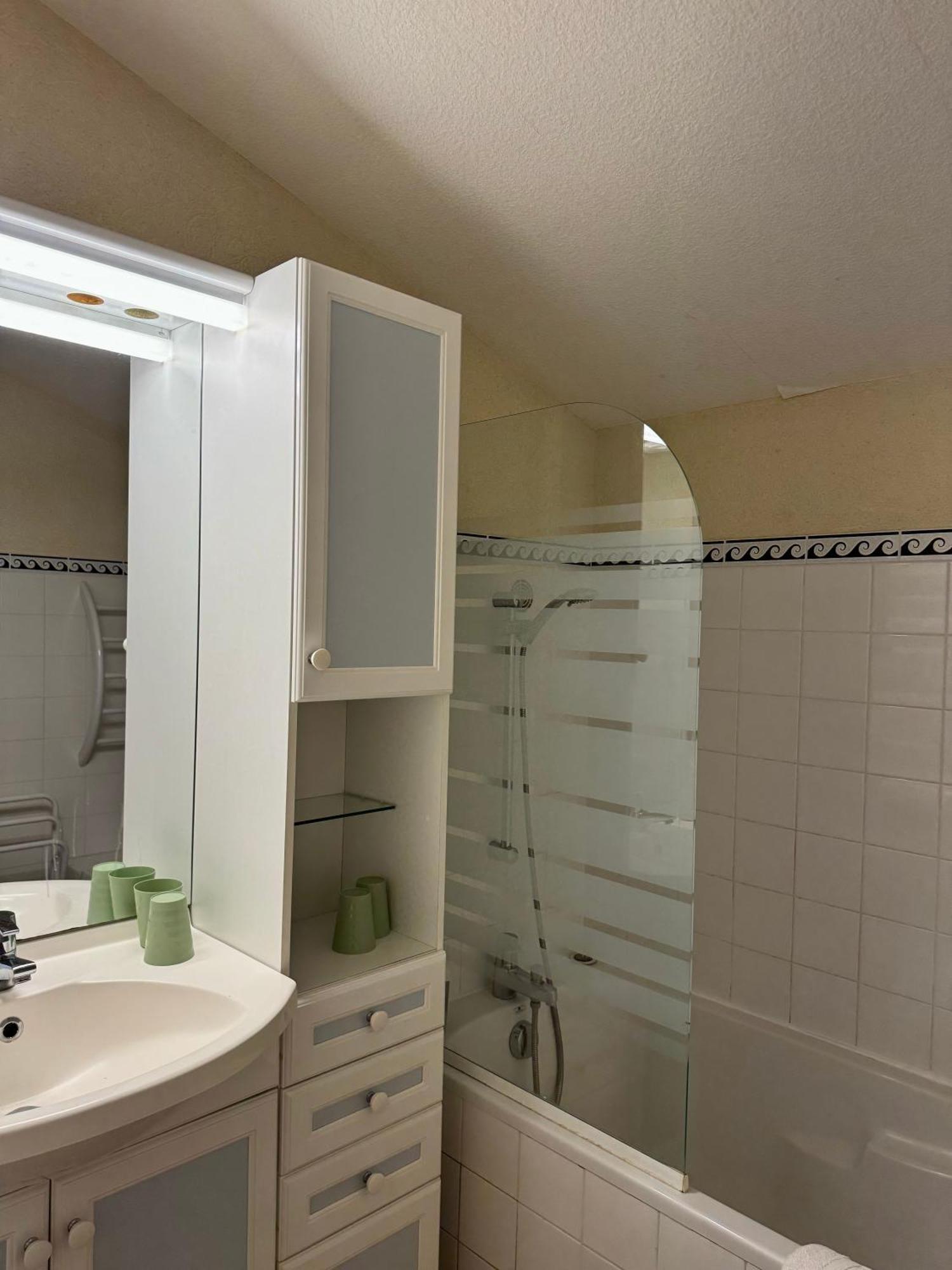 Mas Du Grand Peloux Hotel Port-Saint-Louis-du-Rhone Room photo